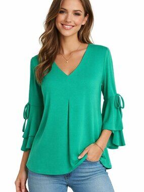 Cupio Tiered Cold Shoulder 3/4 Sleeve V-Neck Blouse in Green - Sz M